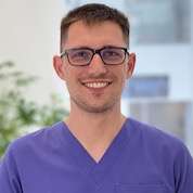 Dr-Vinis-Zoltán - Helvetic Clinics牙科诊所牙医